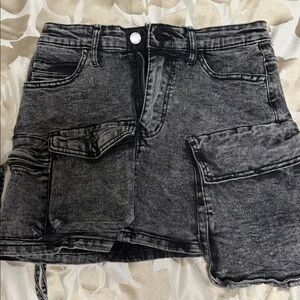 Stylish Black Denim Skirt with Pockets